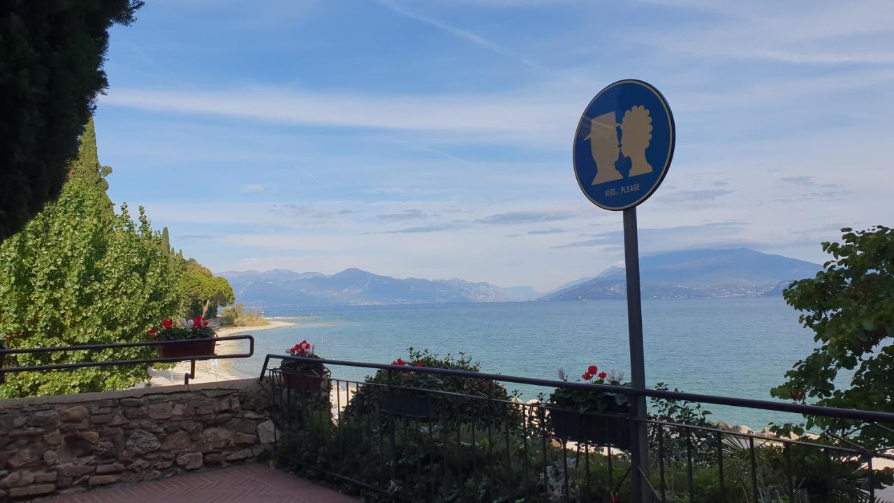 Appartamenti Adriana Sirmione Exterior foto